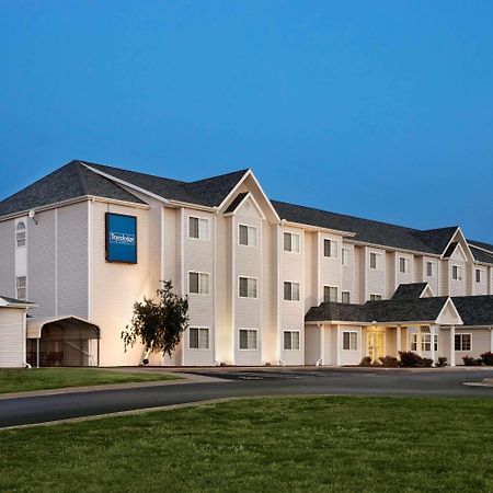 Travelodge By Wyndham Fort Scott Екстер'єр фото