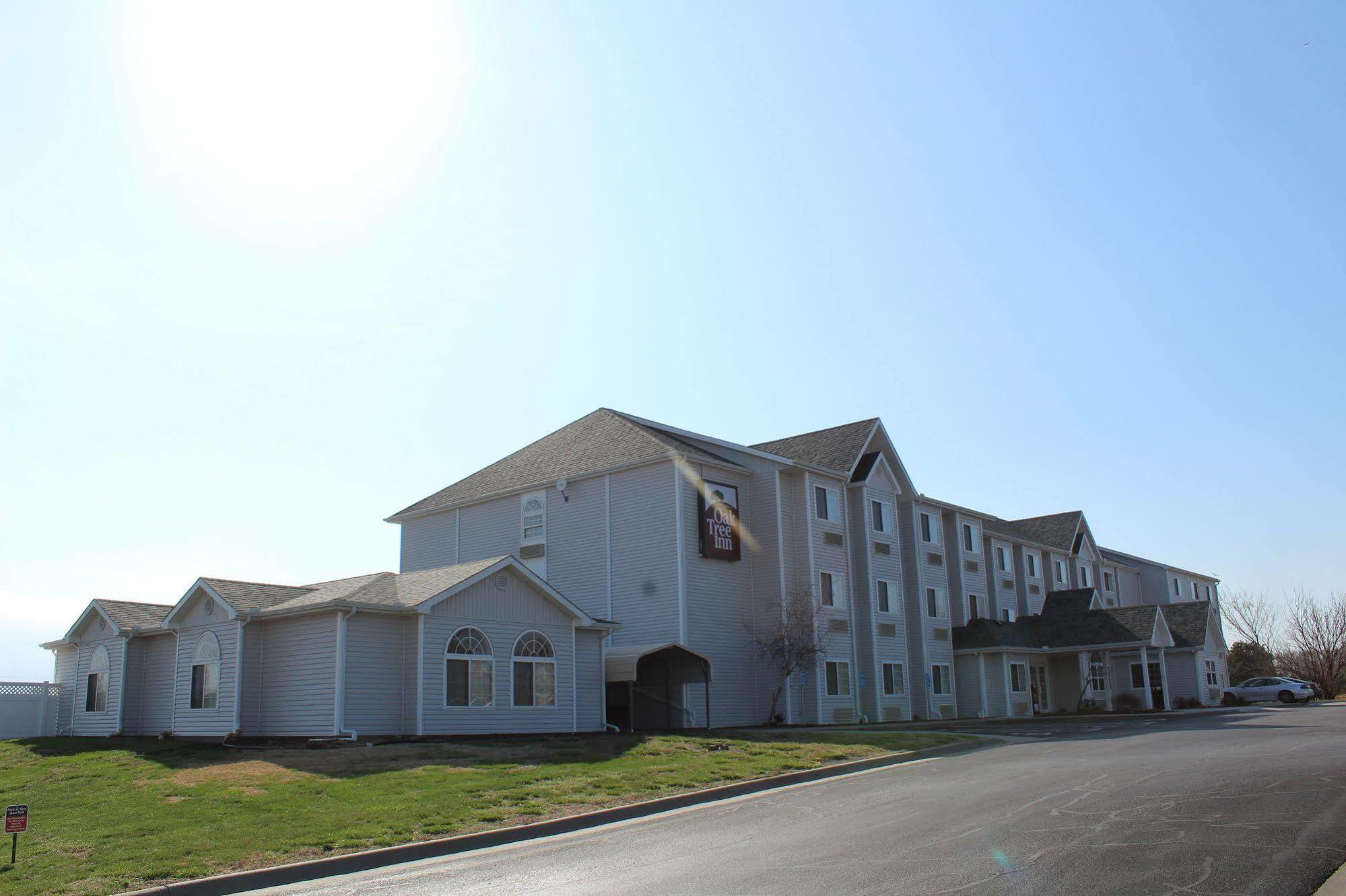 Travelodge By Wyndham Fort Scott Екстер'єр фото